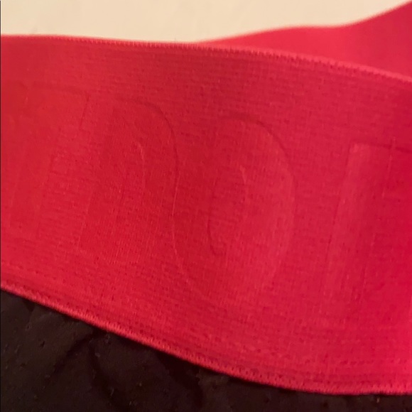 Nike shorts - Picture 4 of 11